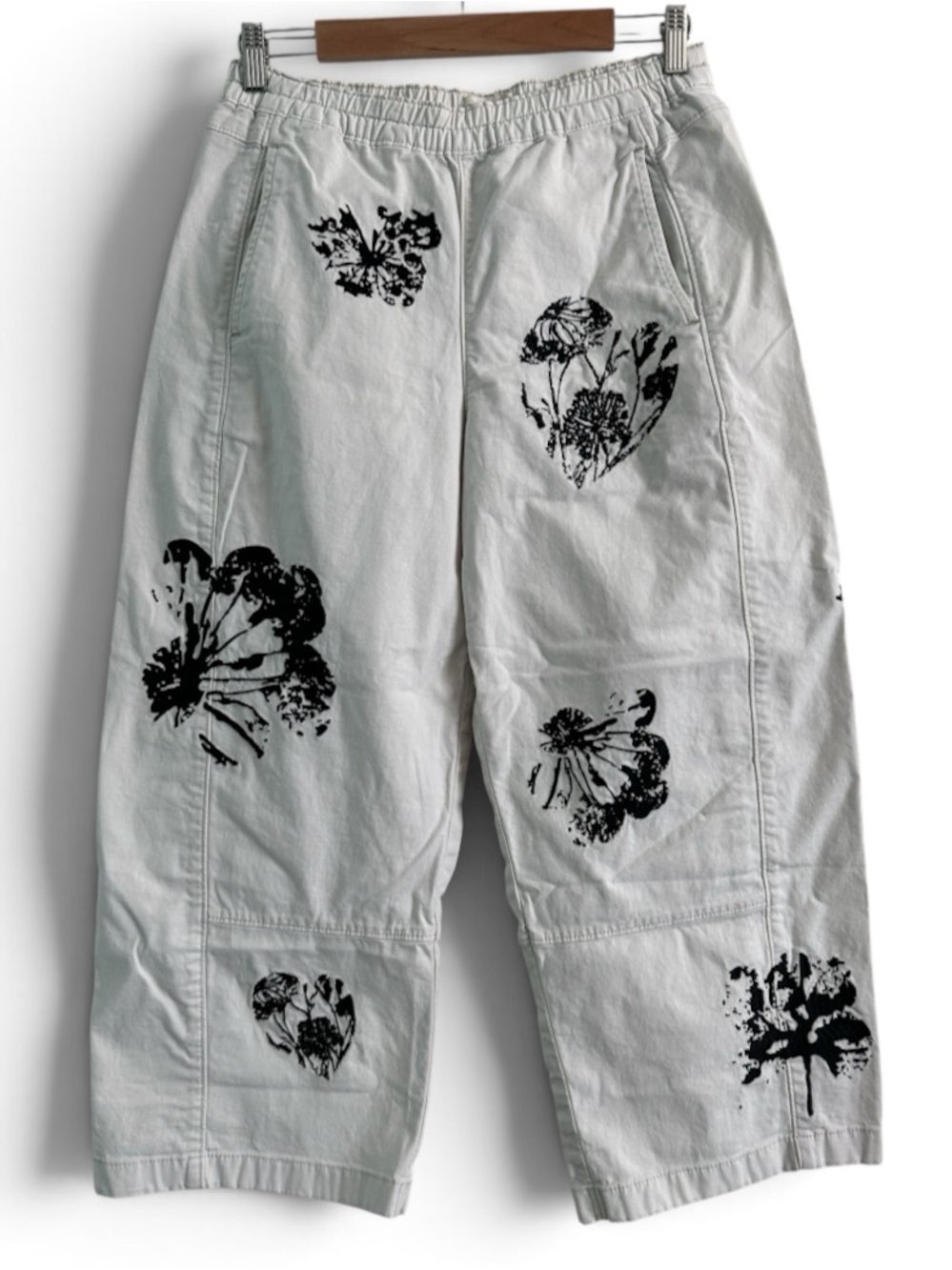 Anthropologie Pilcro Izzie Floral Relaxed Pull-On Barrel Pants - Picture 2 of 8
